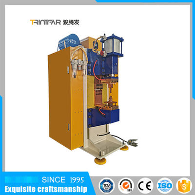 Soudeuse à commande au pied de tache en métal d'acier inoxydable de panneaux de porte de machine de soudage par résistance 50KVA