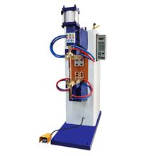 Machine de soudage par résistance de réservoir de puissance élevée avec la haute tension