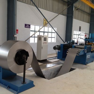 Ligne de production de nageoires de radiateur de transformateur entièrement automatique