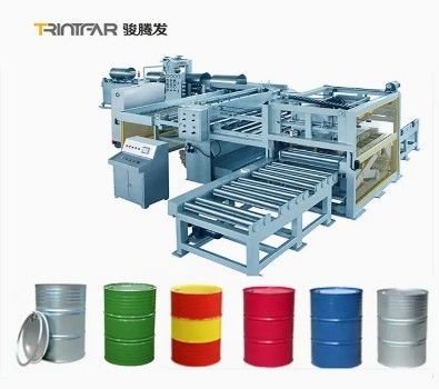 Ligne de production de soudage automatique de fûts en acier de 200 litres. Cette ligne de production est également équipée d'un robot d'empilage automatique, permettant un fonctionnement automatisé. L'usine peut vendre directement les produits.