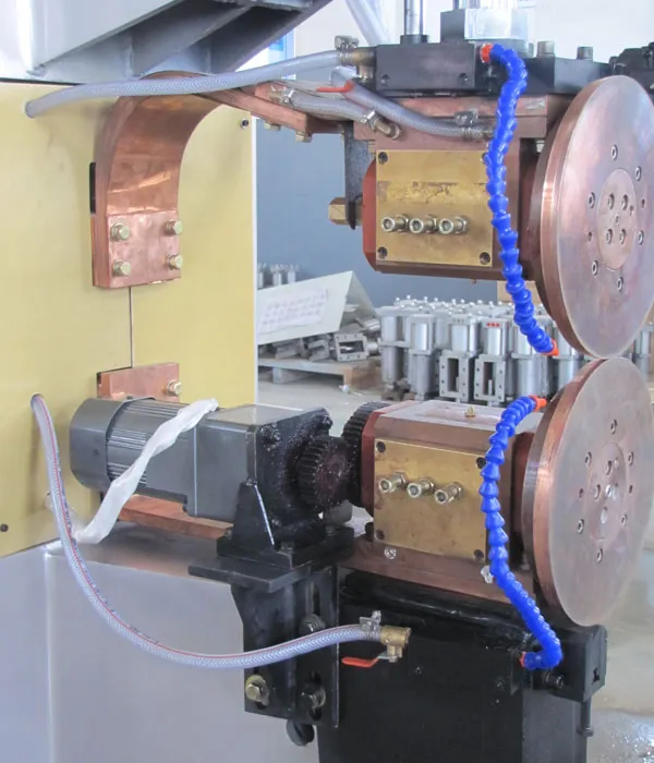 Panneau d'acier machine de soudage à couture refroidissement par eau personnalisation 2