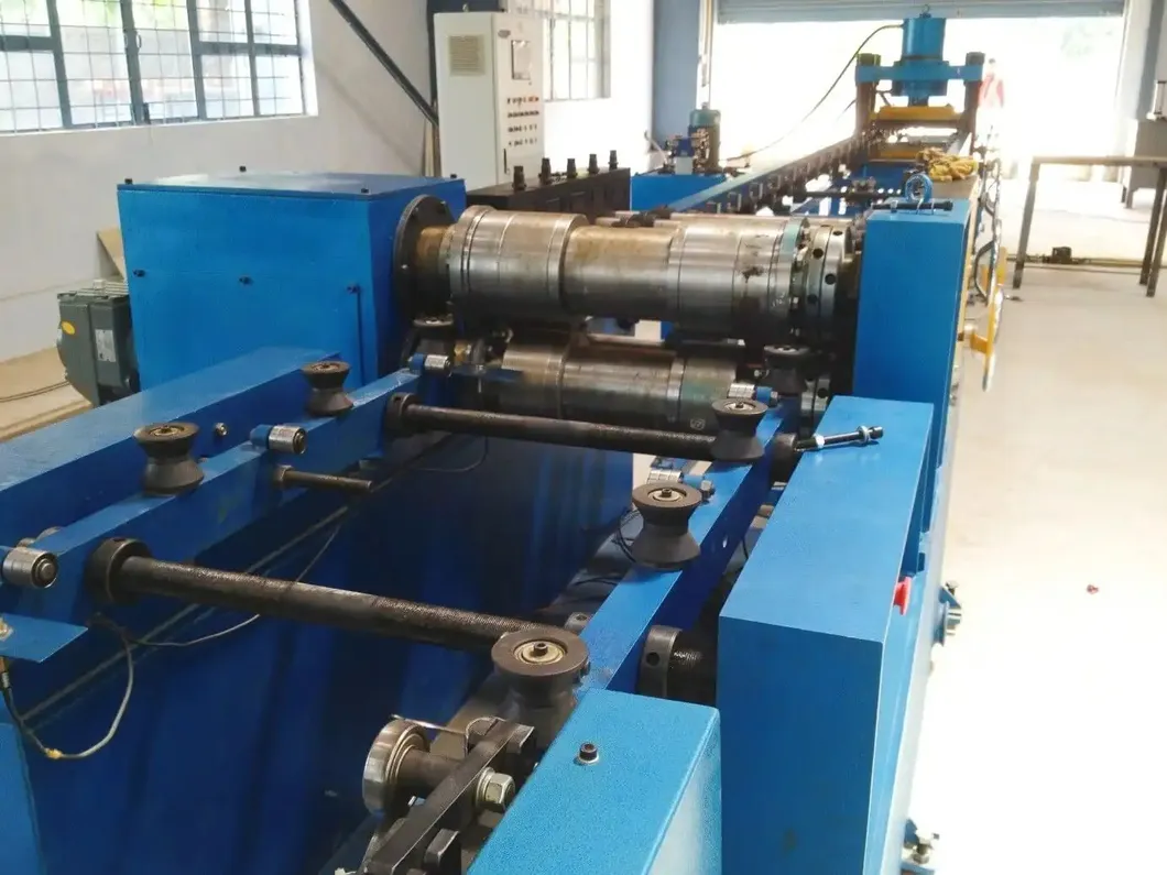 Refroidissement des parois à ailettes ondulées pour transformateur de puissance à distribution, radiateur immergé dans l'huile, ligne de production de soudage automatique des ailettes 5