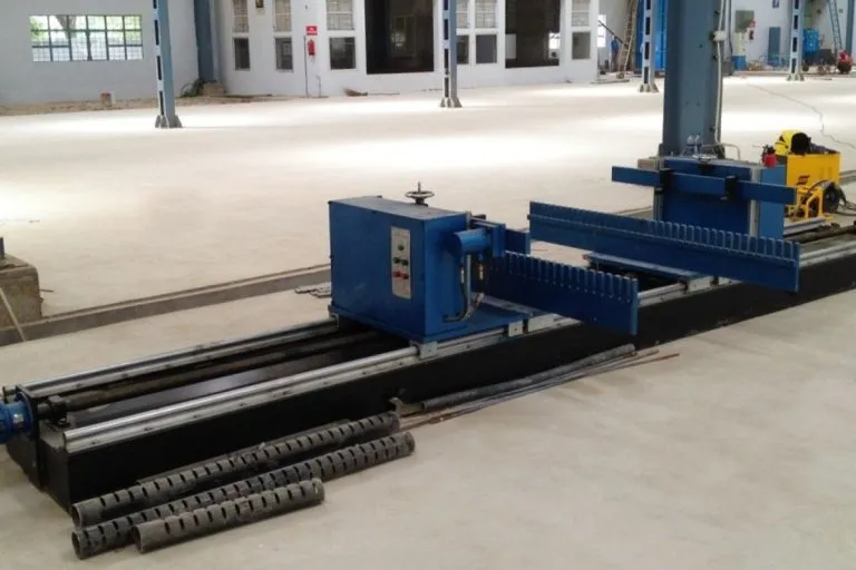Refroidissement des parois à ailettes ondulées pour transformateur de puissance à distribution, radiateur immergé dans l'huile, ligne de production de soudage automatique des ailettes 9